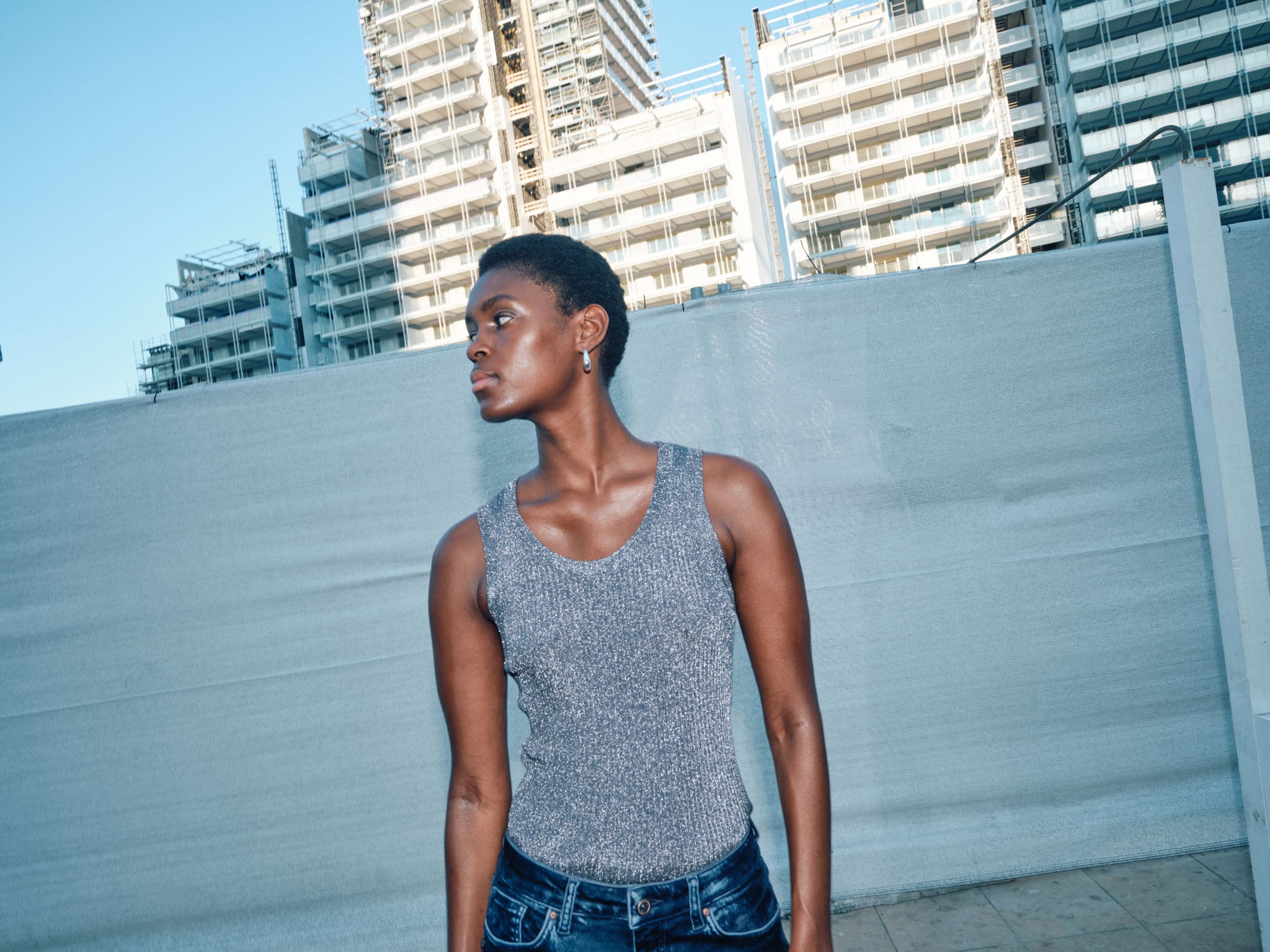 Was Anziehen: Unser Guide zu Perfekten Party-Looks für die Saison