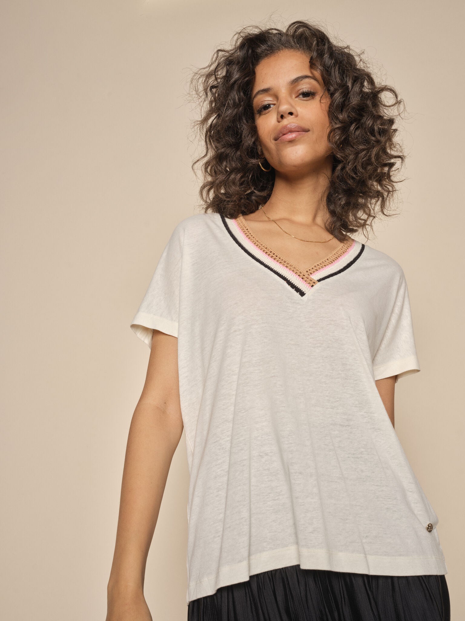 Modelshot / Ecru / Detail