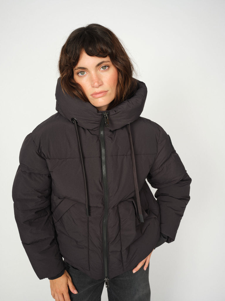 Modelshot / Phantom / Detail