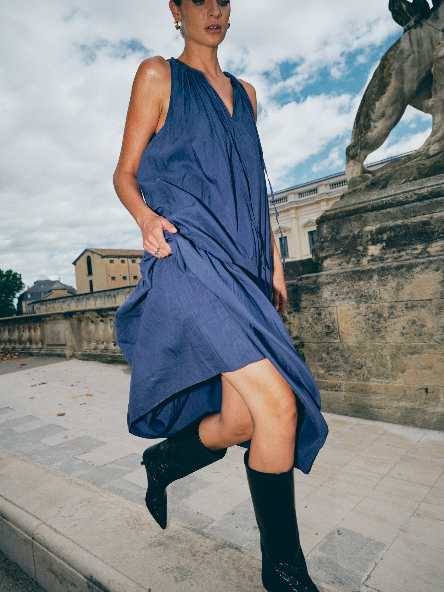 Modelshot / Crown Blue / Detail