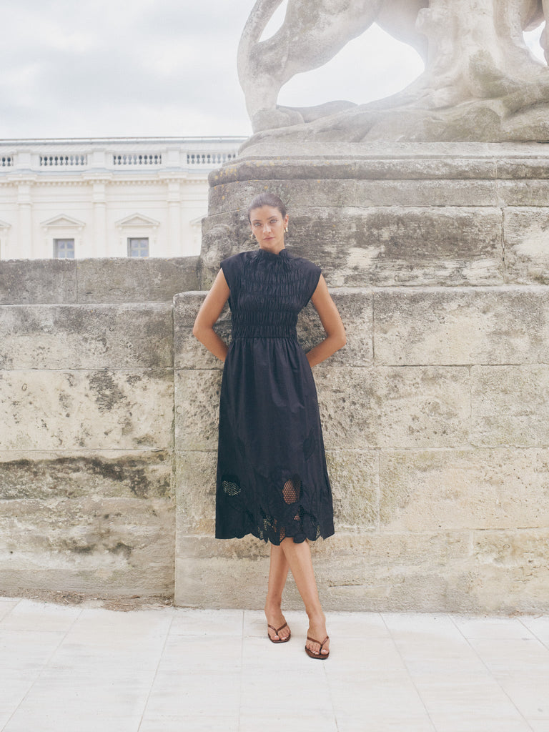 Modelshot / Black / Detail