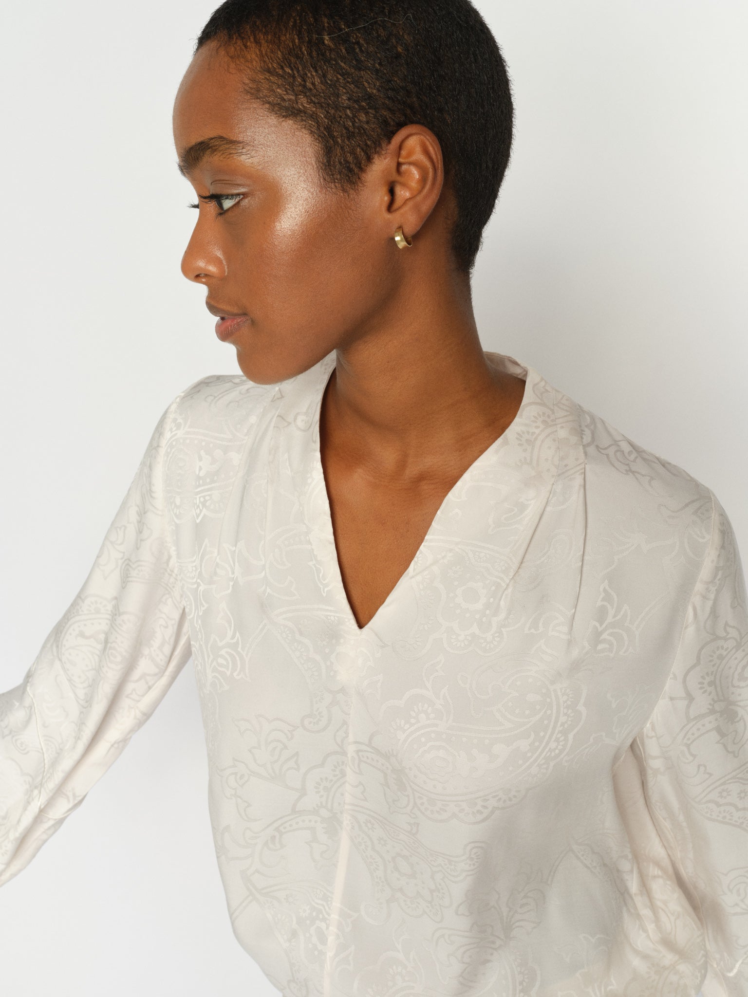 Modelshot / Ecru / Detail