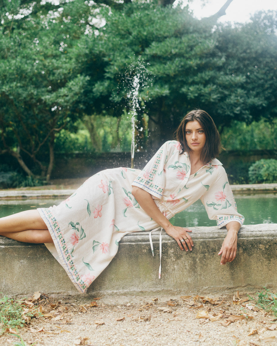 Modelshot / Ecru / Detail