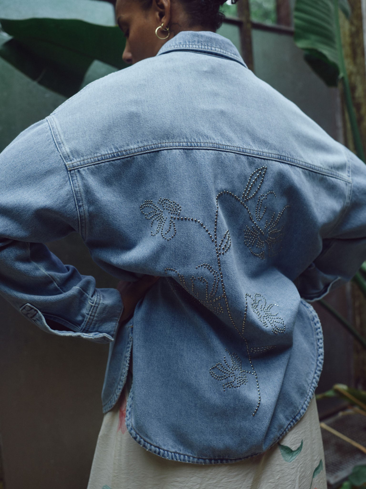 Modelshot / Light Blue / Detail