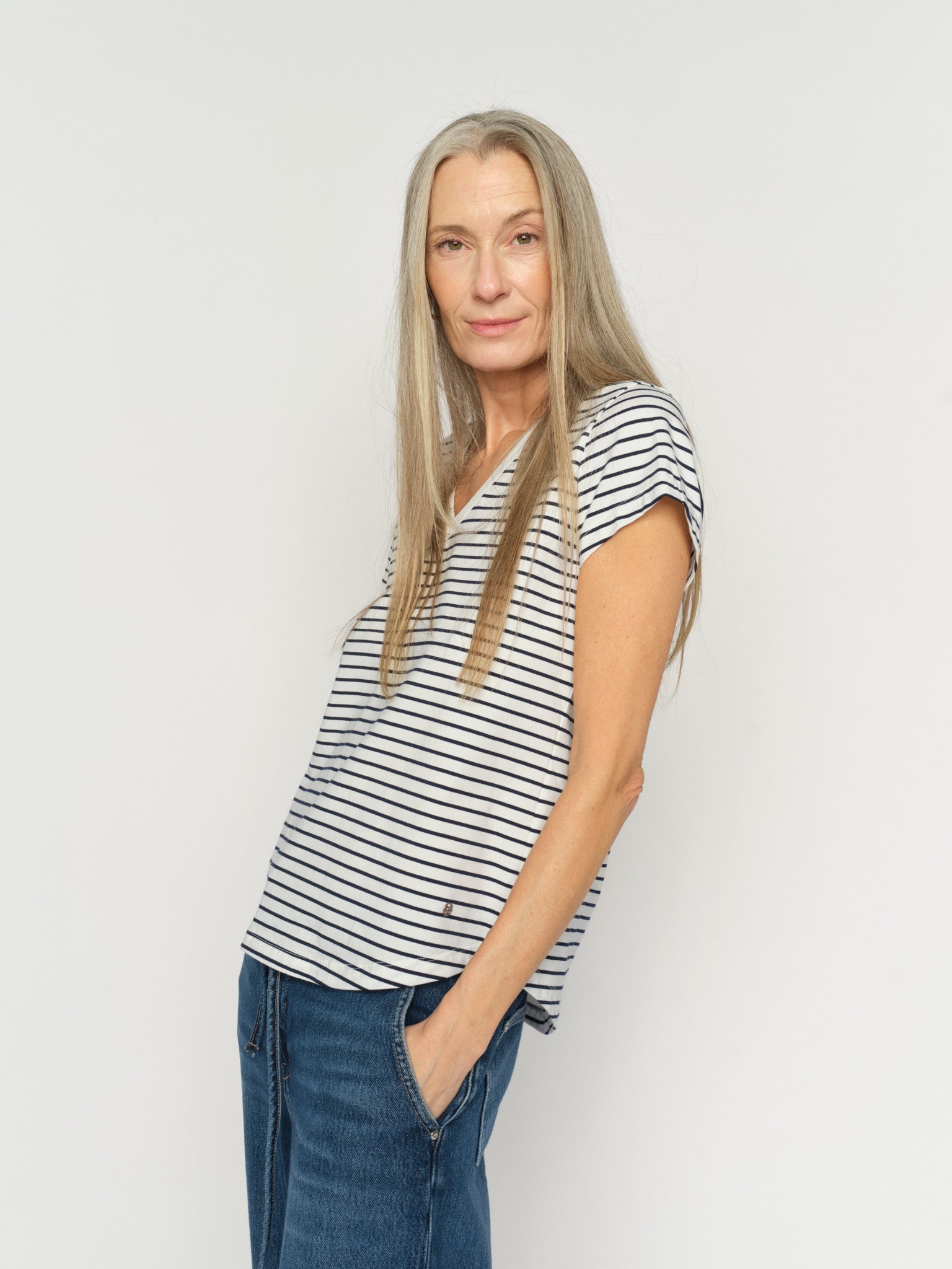 Modelshot / Navy / Detail