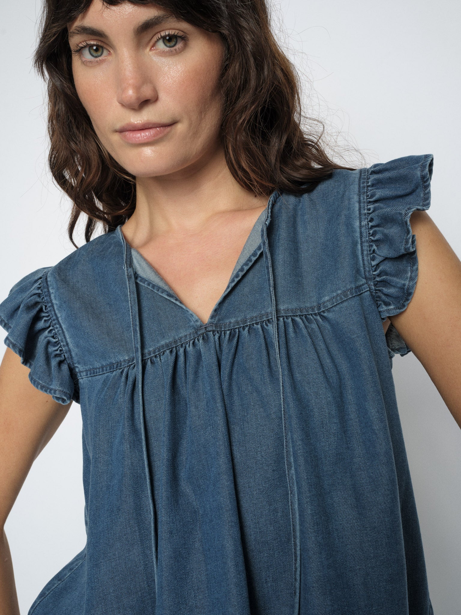 Modelshot / Blue / Detail