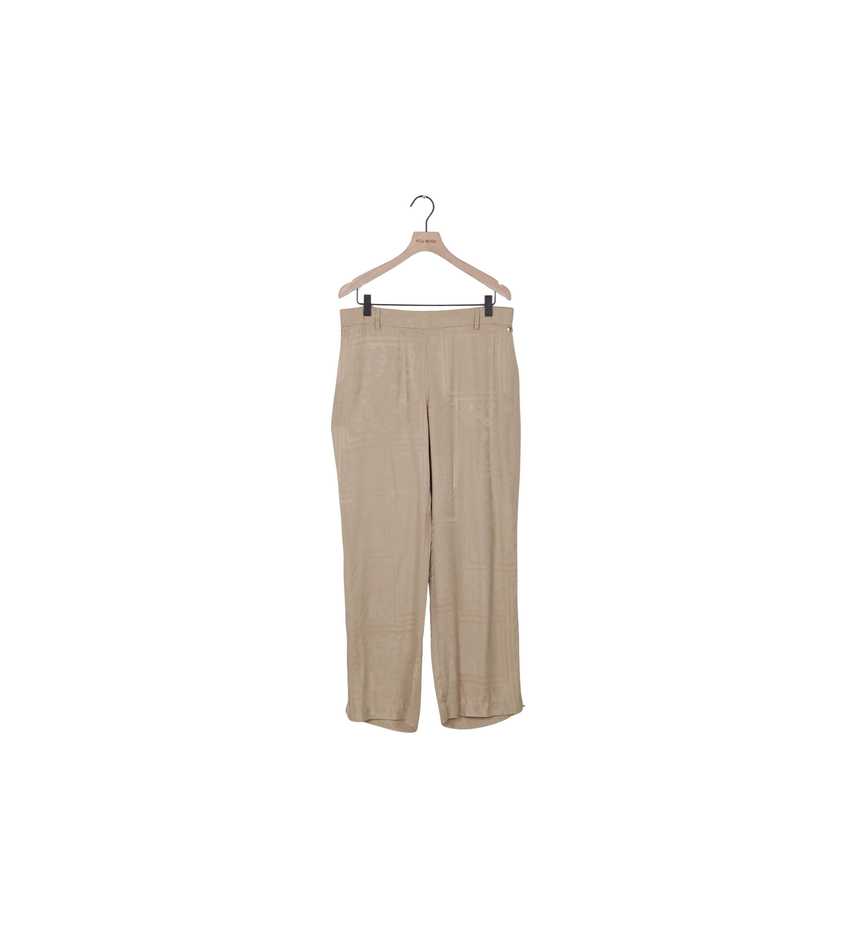 Packshot / Nomad / ReLoved
