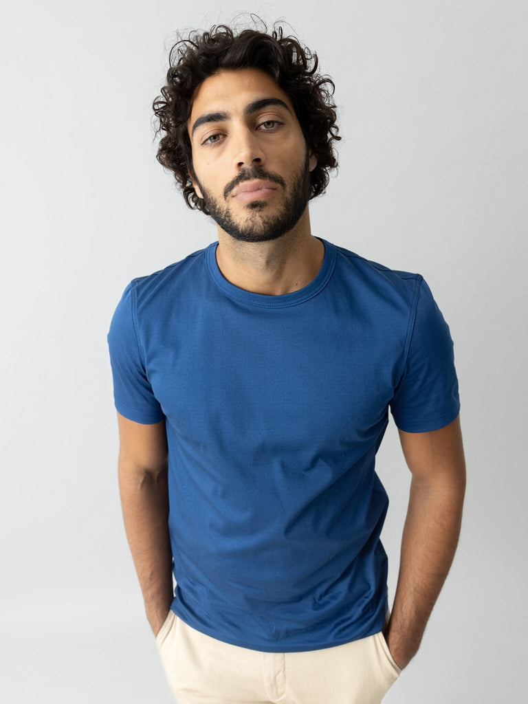 Modelshot / Estate Blue / Detail