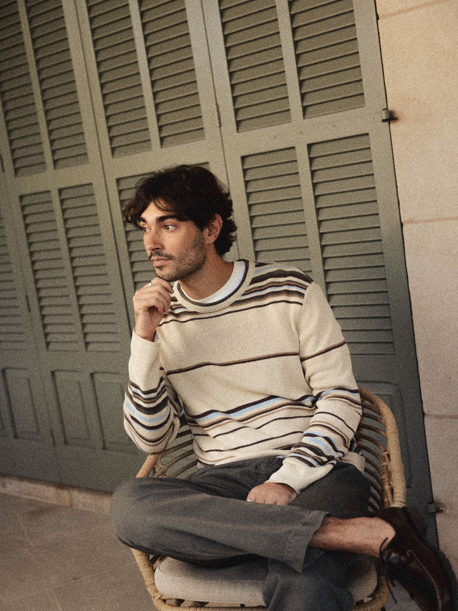 Modelshot / Incense / Detail