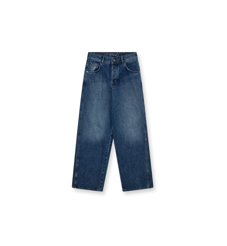 Packshot / Mid Blue / Front