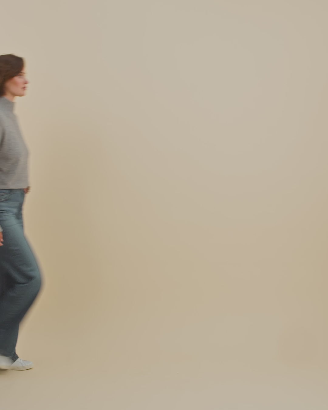 Modelshot / Dark Blue / Detail