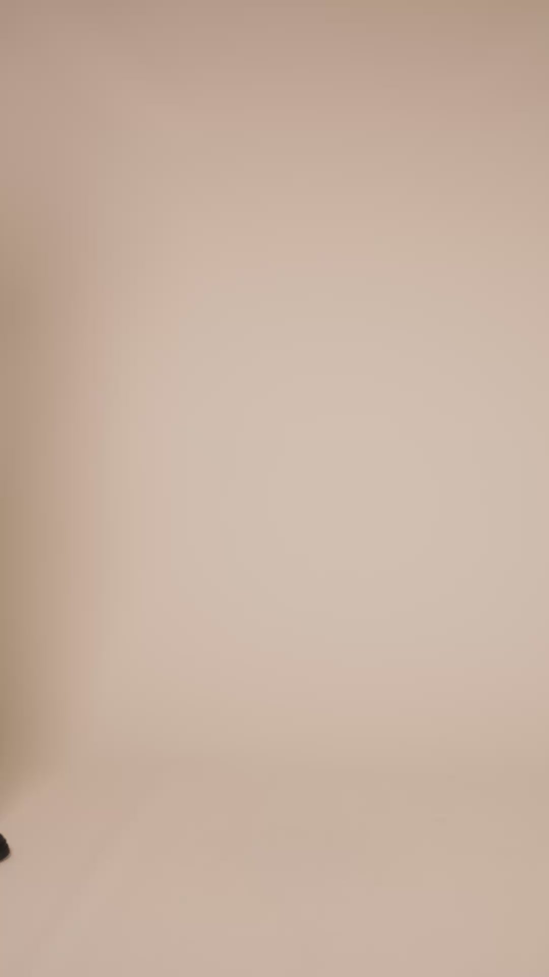 Modelshot / Burnt Ochre / Detail