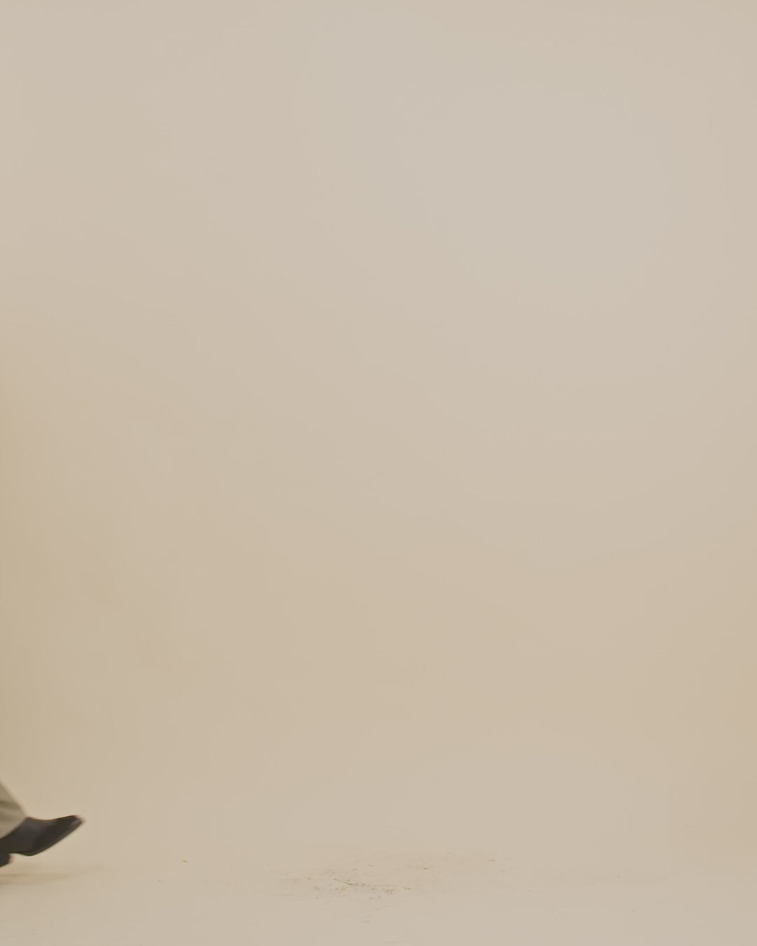 Modelshot / Ecru / Detail