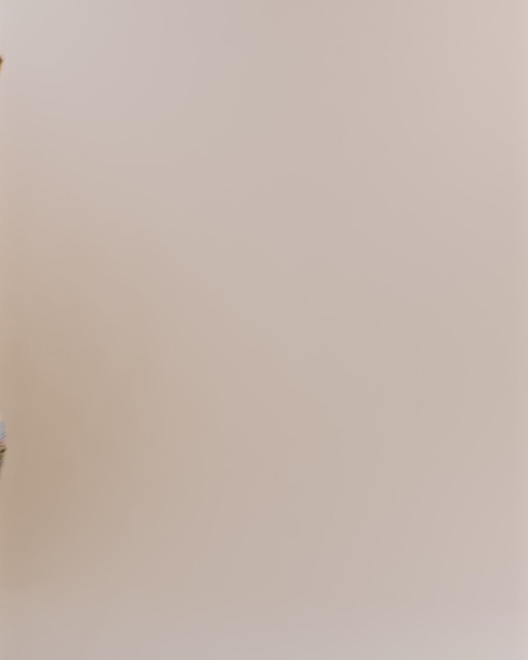 Modelshot / Smoke Green / Detail