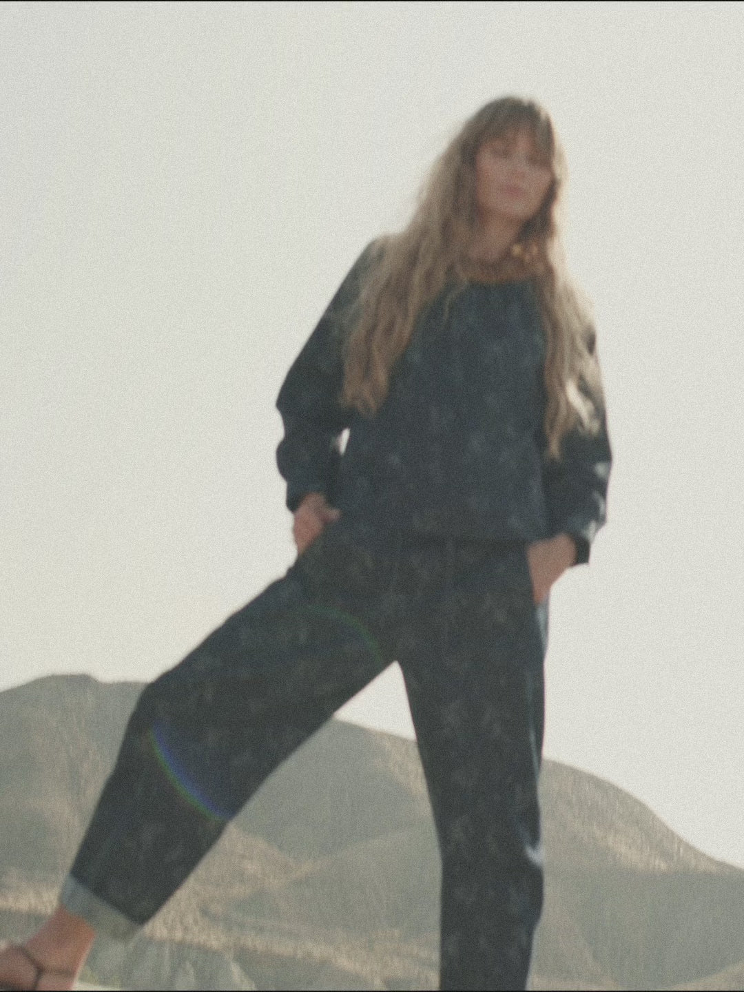 Modelshot / Dark Denim / Detail