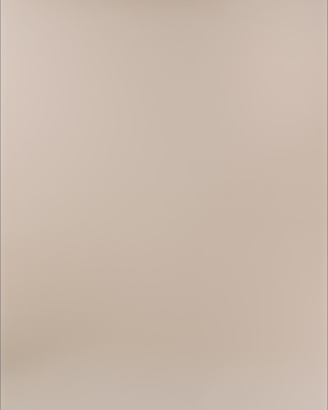 Modelshot / Black / Detail