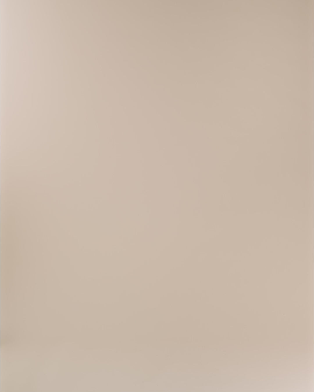 Modelshot / Black / Detail