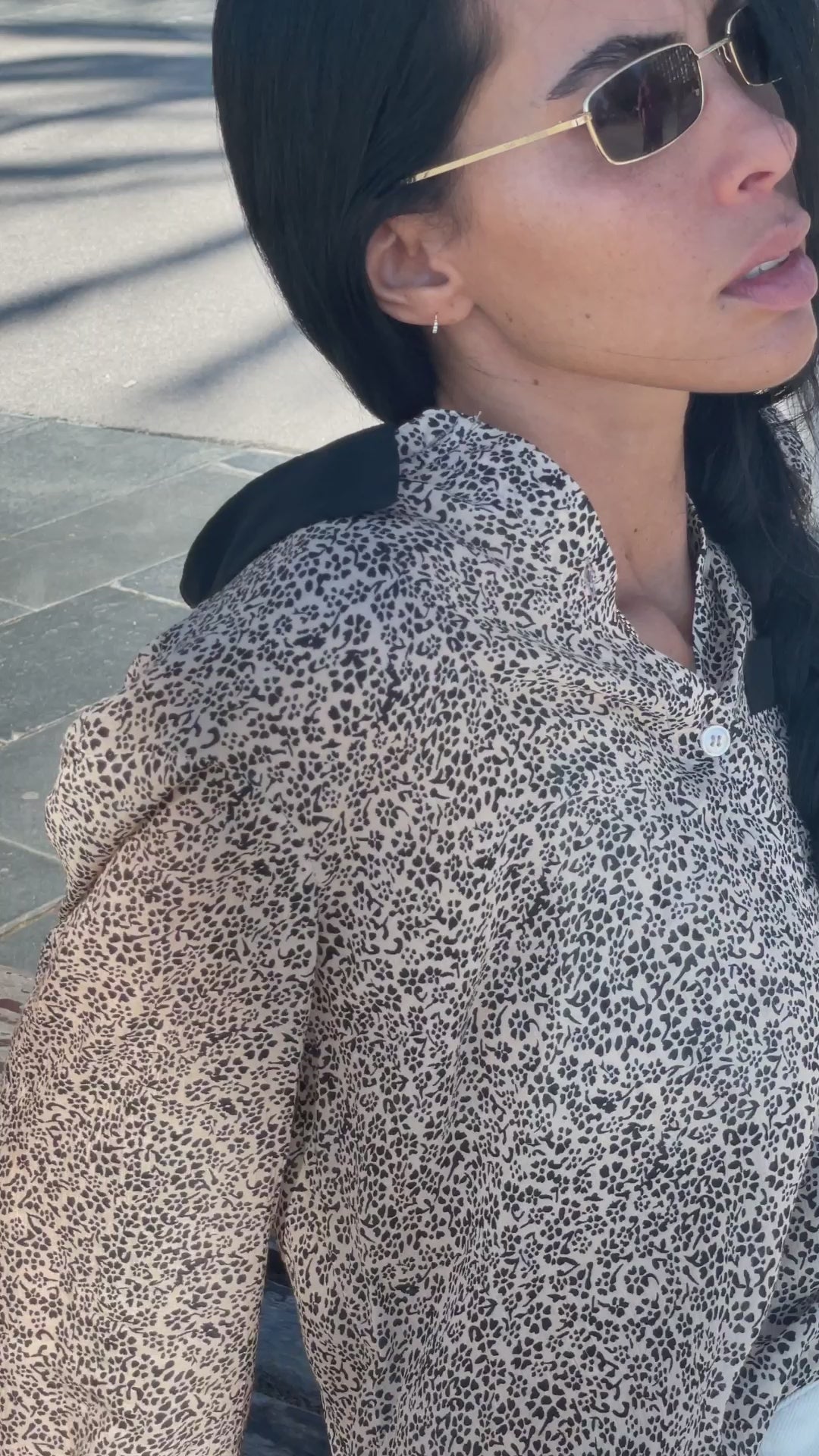 Modelshot / Black / Detail