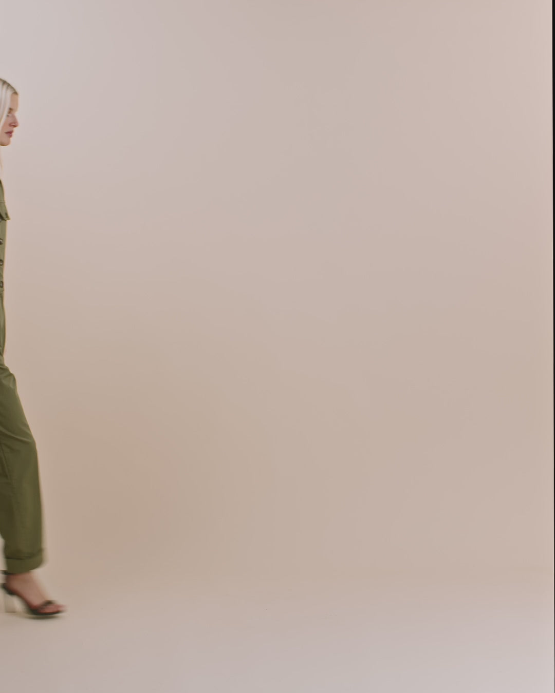 Modelshot / Burnt Olive / Detail