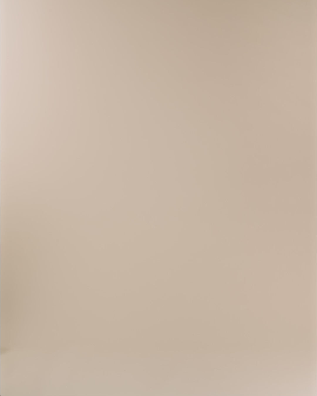 Modelshot / Dark Blue / Detail