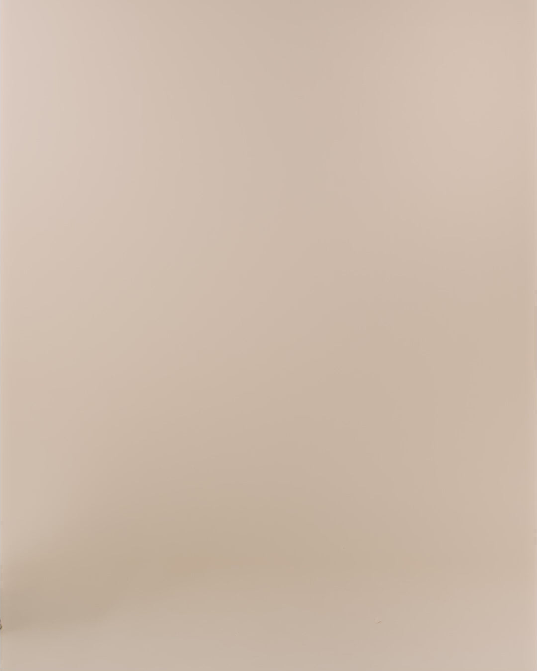 Modelshot / Light Brown / Detail