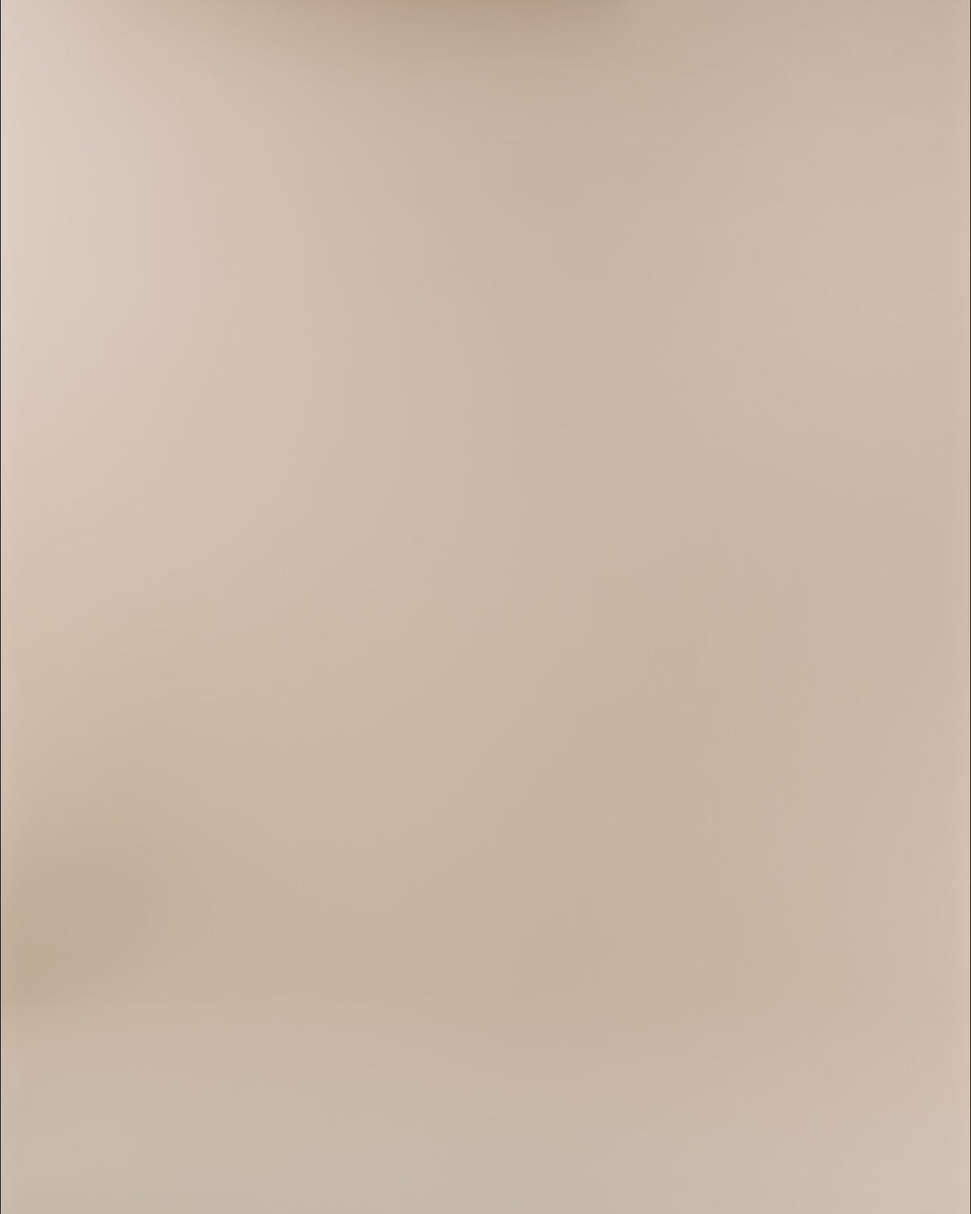 Modelshot / Black / Detail